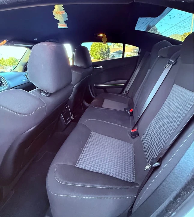 2022 Dodge Charger 8th Gen - Image 7 of 13