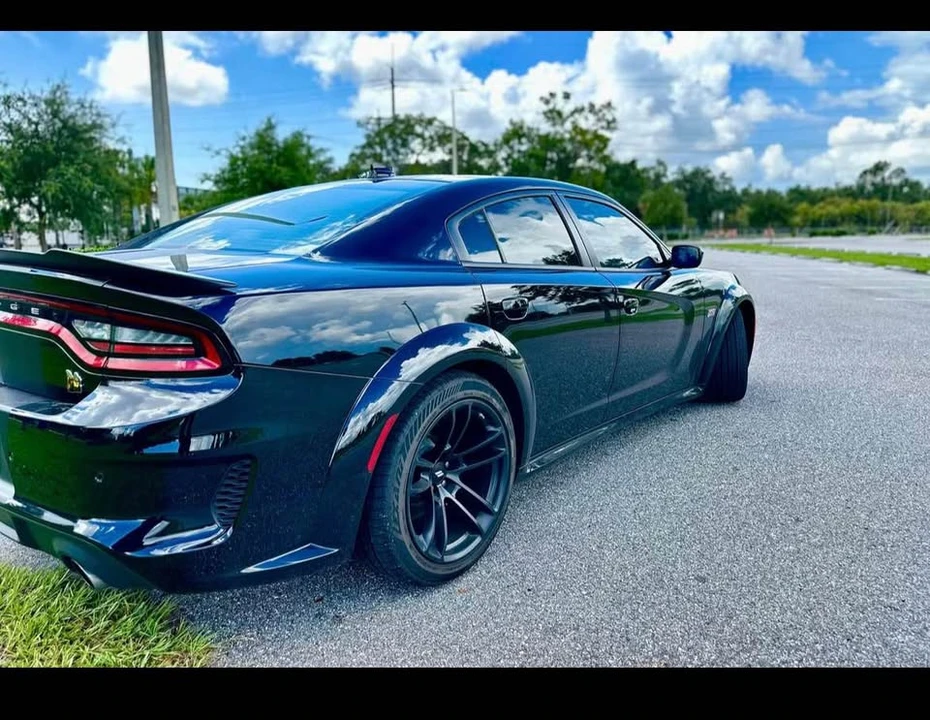 2022 Dodge Charger 8th Gen - Image 2 of 9