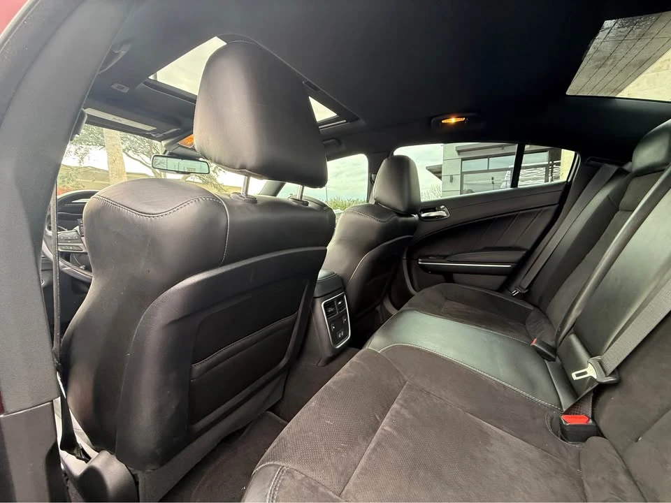 2022 Dodge Charger 8th Gen - Image 16 of 20