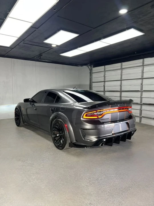 2022 Dodge Charger 8th Gen - Image 9 of 19