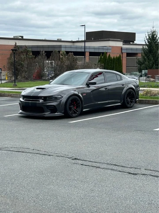 2022 Dodge Charger 8th Gen - Image 5 of 8