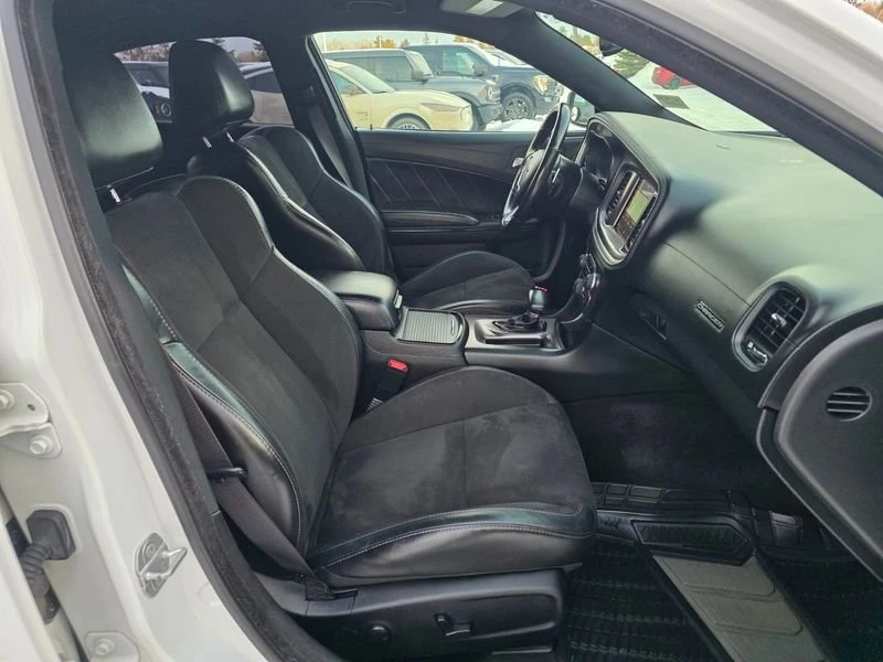 2022 Dodge Charger 7th Gen - Image 14 of 18
