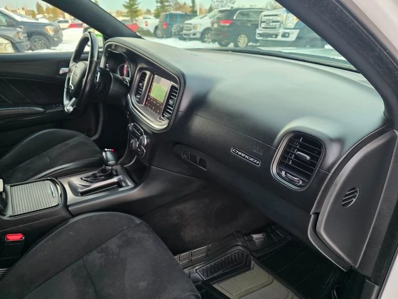 2022 Dodge Charger 7th Gen - Image 13 of 18