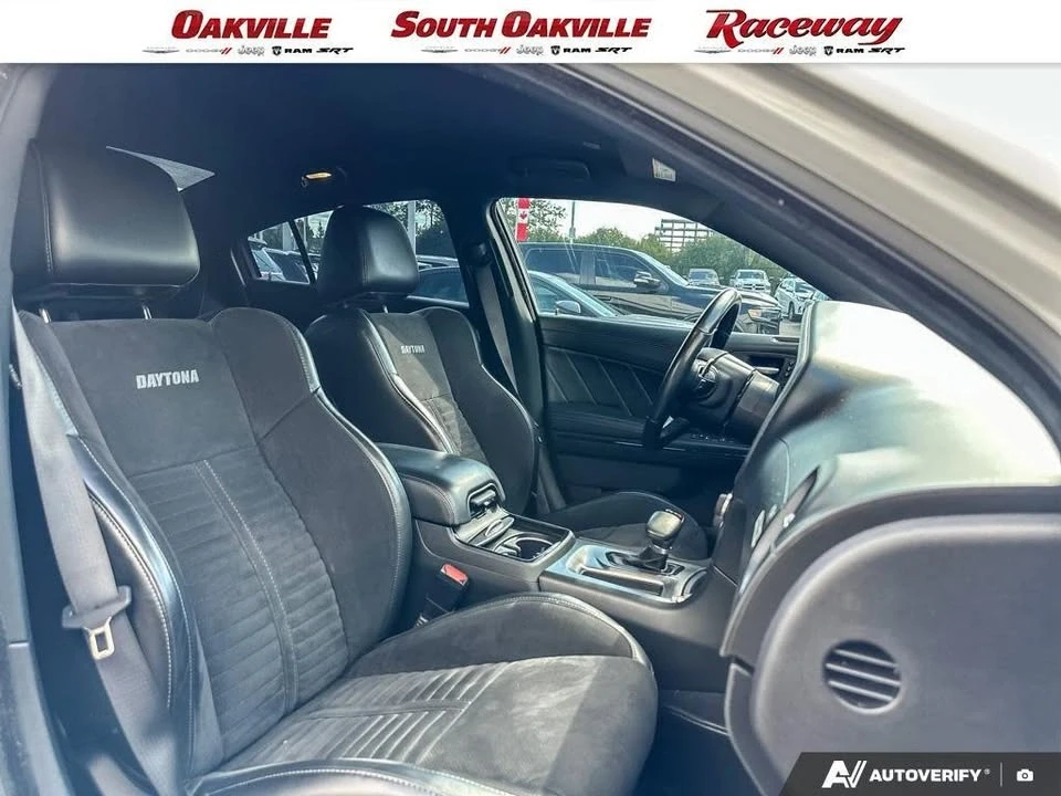 2022 Dodge Charger 8th Gen - Image 15 of 20