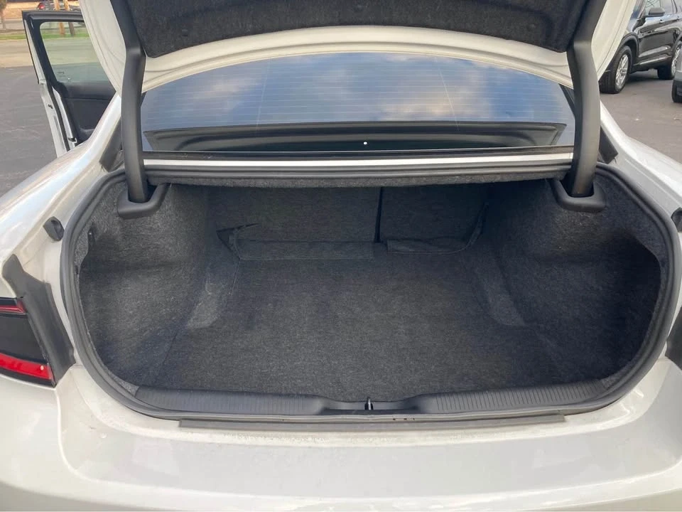 2022 Dodge Charger 7th Gen - Image 8 of 16