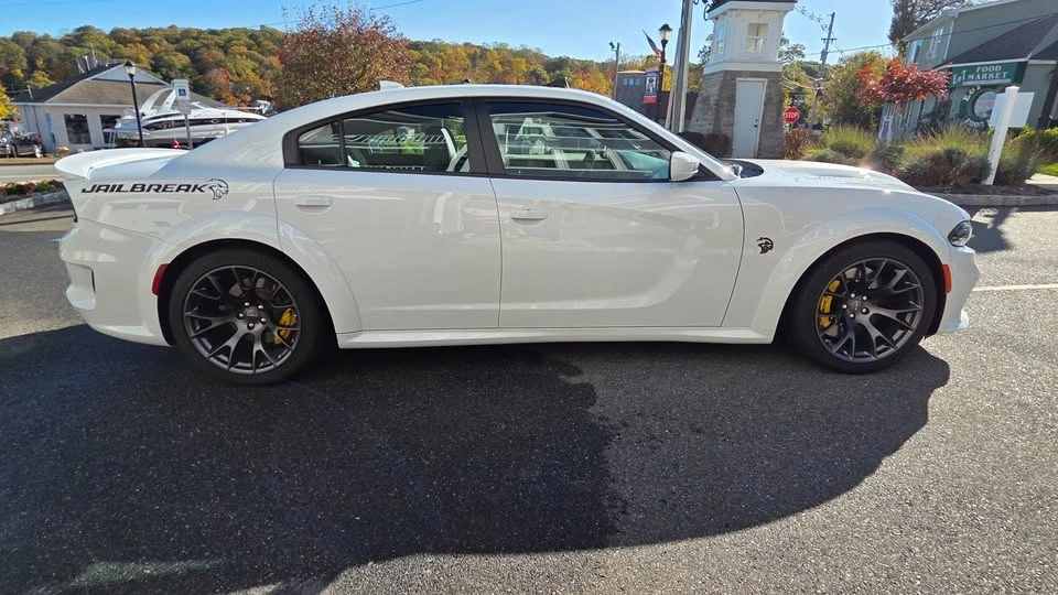 2022 Dodge Charger SRT Hellcat 7th Gen - Image 2 of 20