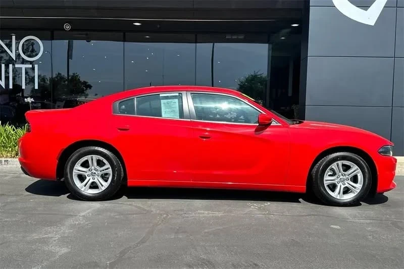 2022 Dodge Charger 8th Gen - Image 4 of 5