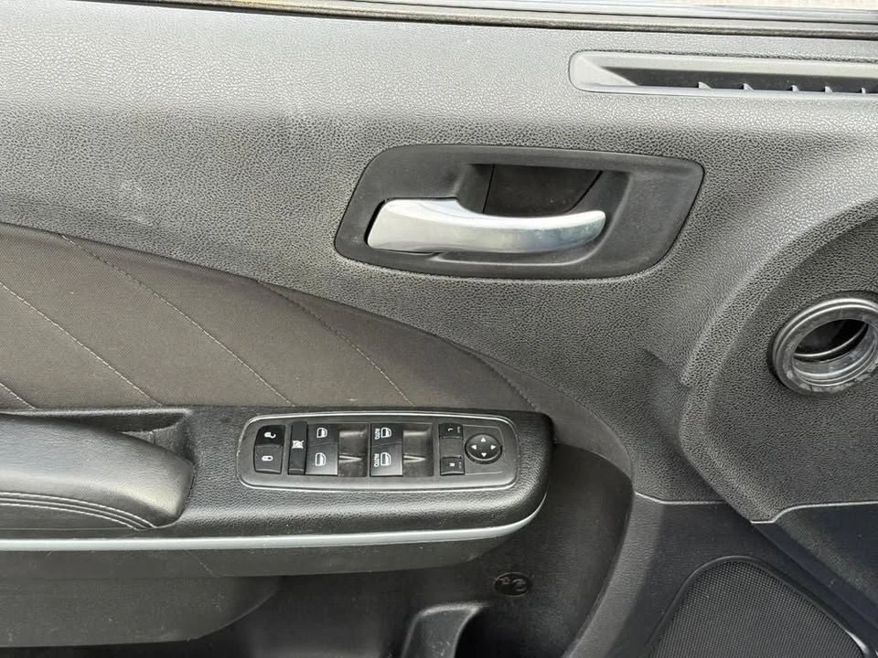 2022 Dodge Charger 8th Gen - Image 8 of 16