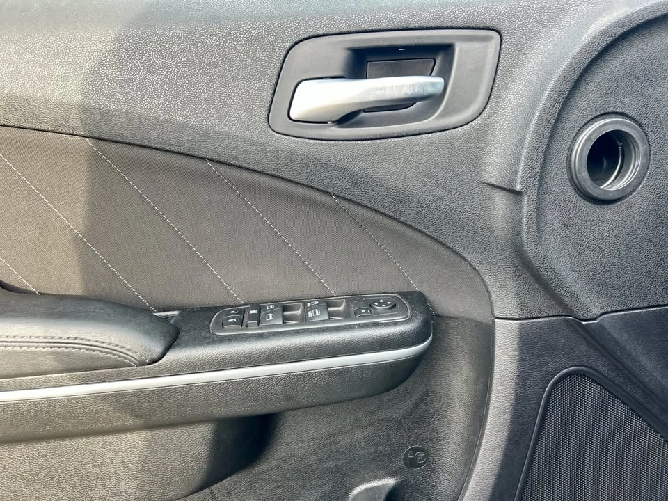 2022 Dodge Charger 7th Gen - Image 5 of 15