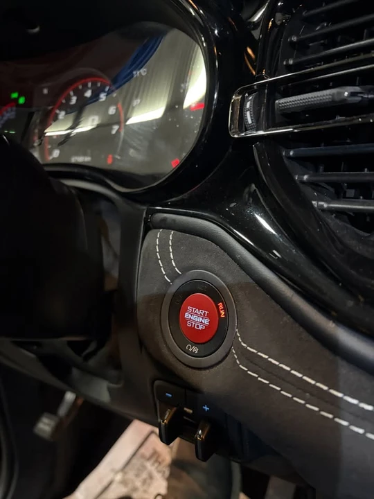 2022 Dodge Durango SRT Hellcat 3rd Gen - Image 14 of 15