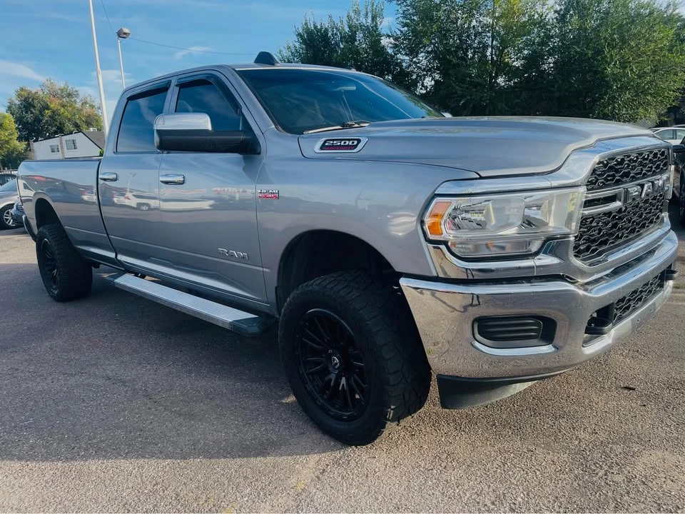 2022 Ram 2500 - Image 2 of 10