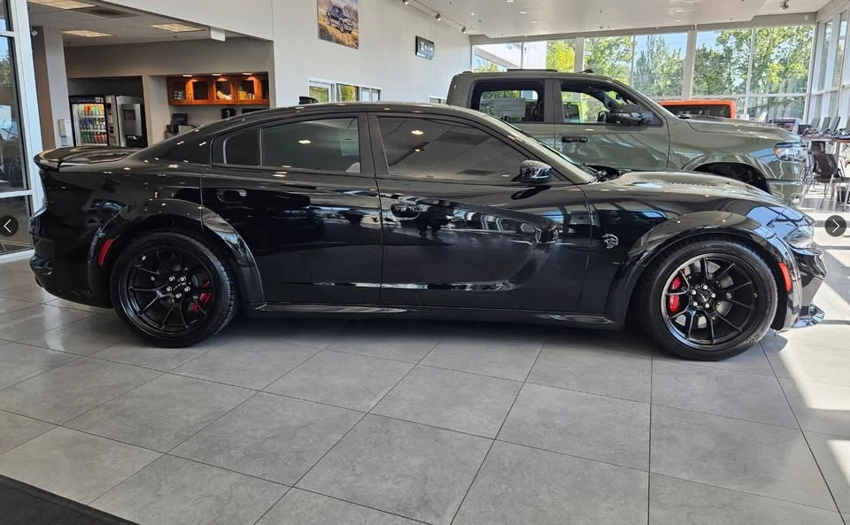 2022 Dodge Challenger SRT Hellcat 3rd Gen - Image 5 of 12