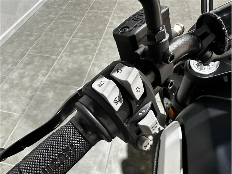 2022 Ducati Scrambler - Image 25 of 31