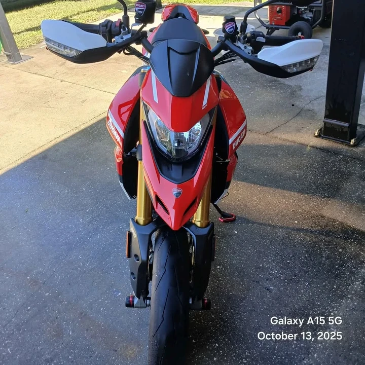 2022 Ducati 950 - Image 4 of 5