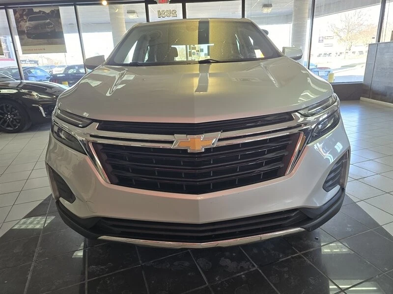 2022 Chevrolet Equinox - Image 2 of 4