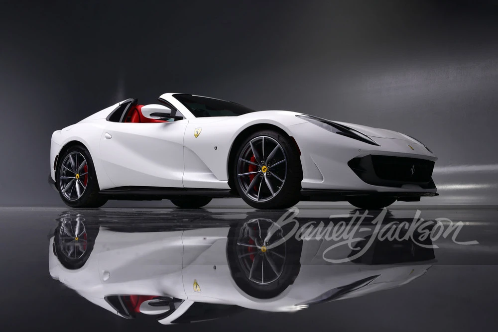 2022 Ferrari 812 GTS - Image 14 of 23
