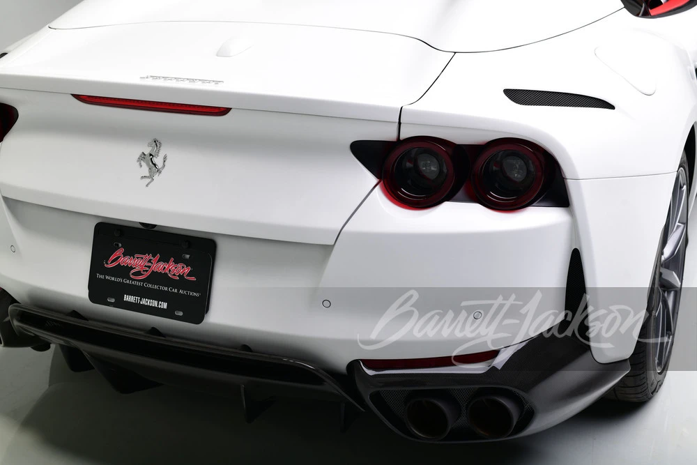 2022 Ferrari 812 GTS - Image 15 of 23