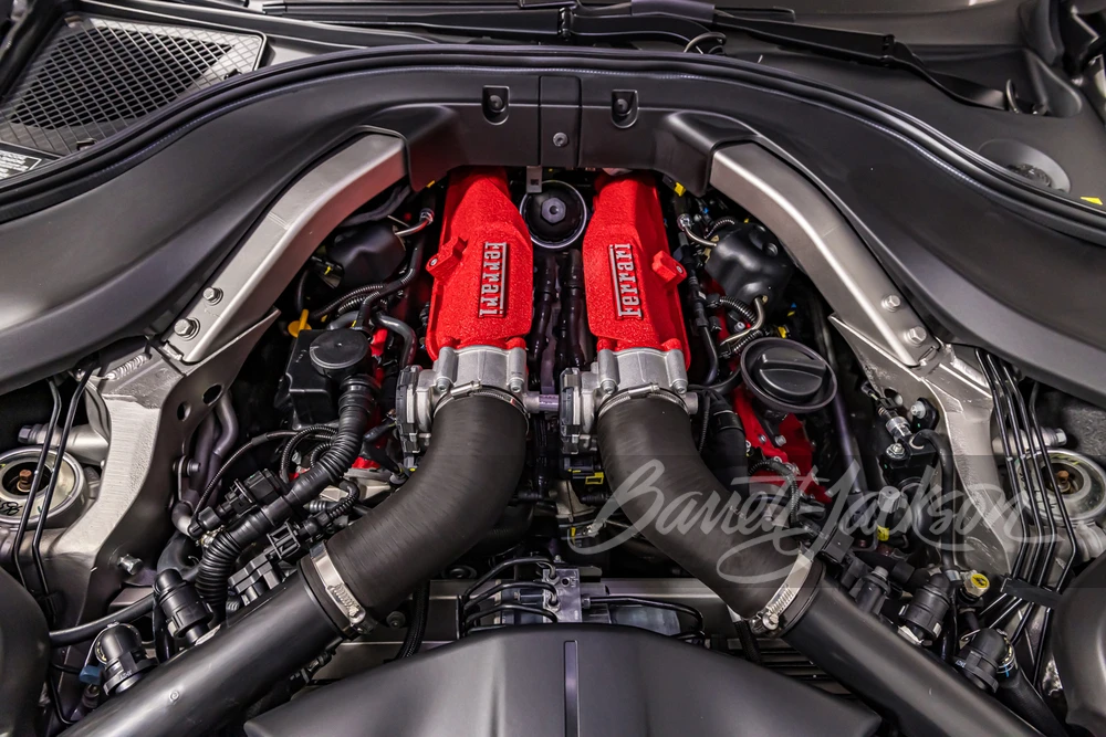 2022 Ferrari Roma - Image 2 of 31