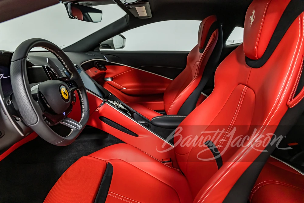 2022 Ferrari Roma - Image 13 of 31