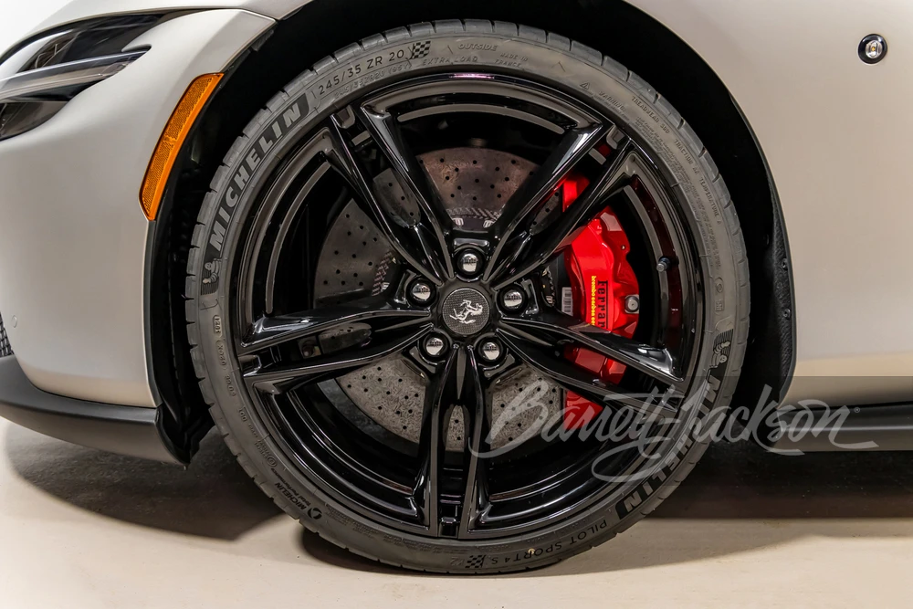 2022 Ferrari Roma - Image 15 of 31