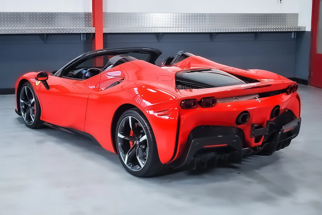 2021 Ferrari SF90 Spider - Image 13 of 31