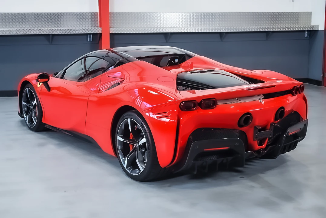 2021 Ferrari SF90 Spider - Image 7 of 31