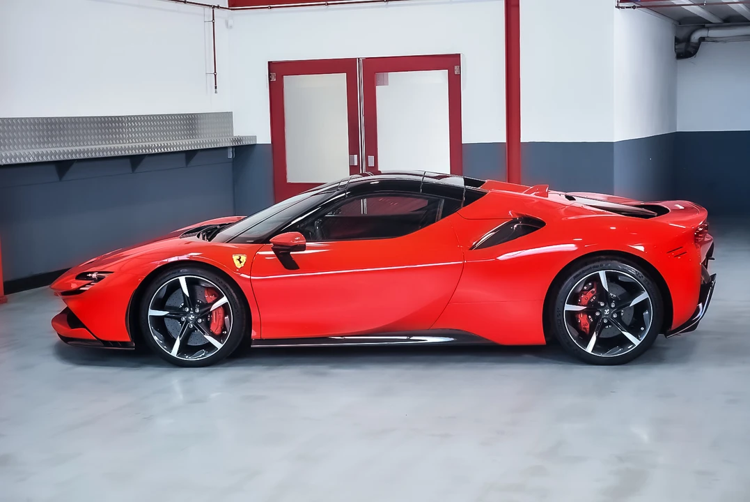 2021 Ferrari SF90 Spider - Image 8 of 31
