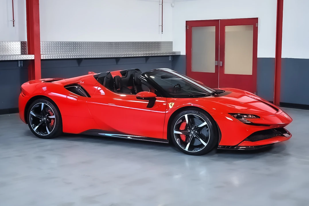 2021 Ferrari SF90 Spider - Image 11 of 31
