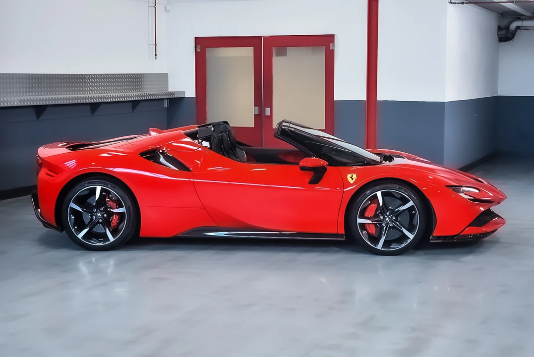 2021 Ferrari SF90 Spider - Image 5 of 31