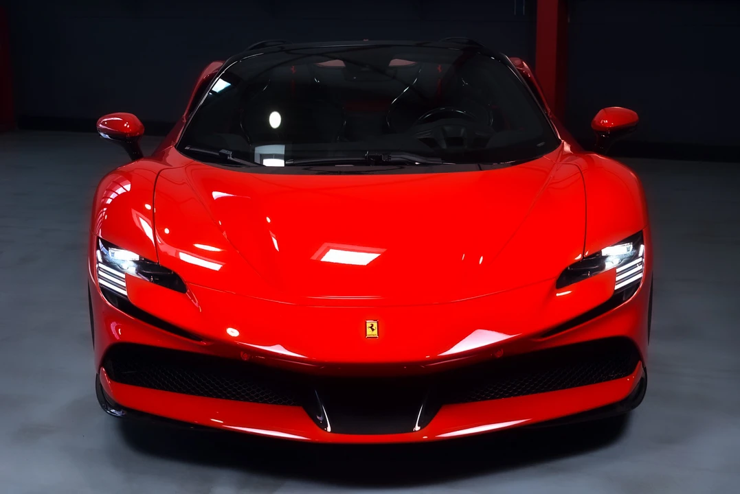 2021 Ferrari SF90 Spider - Image 17 of 31