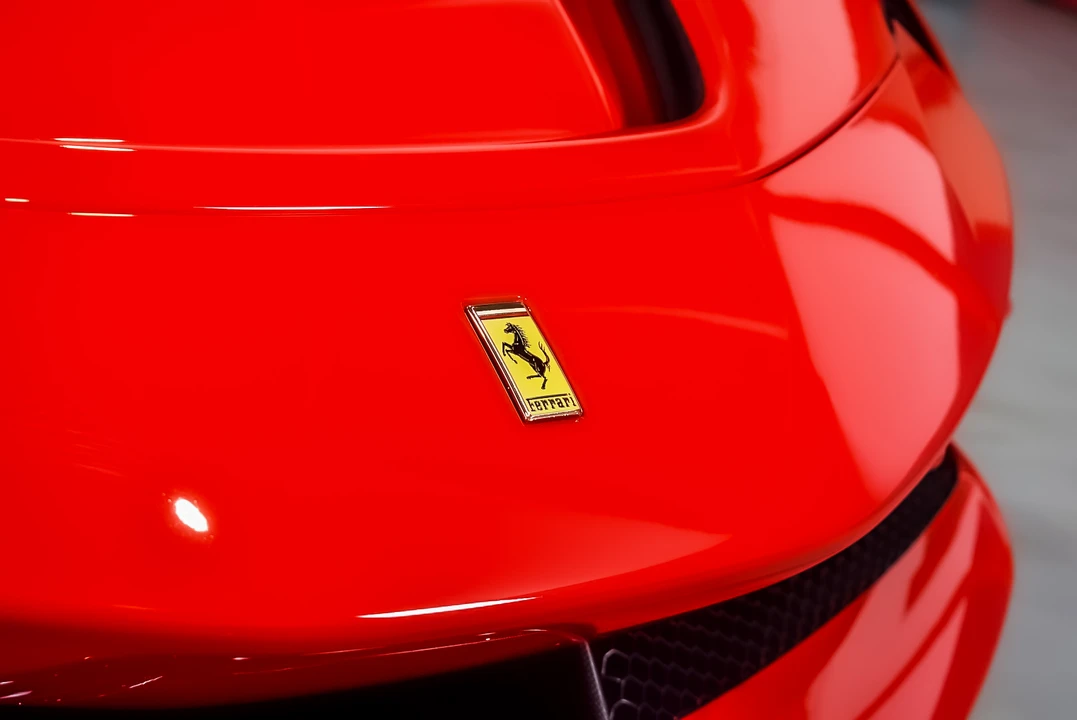 2021 Ferrari SF90 Spider - Image 21 of 31