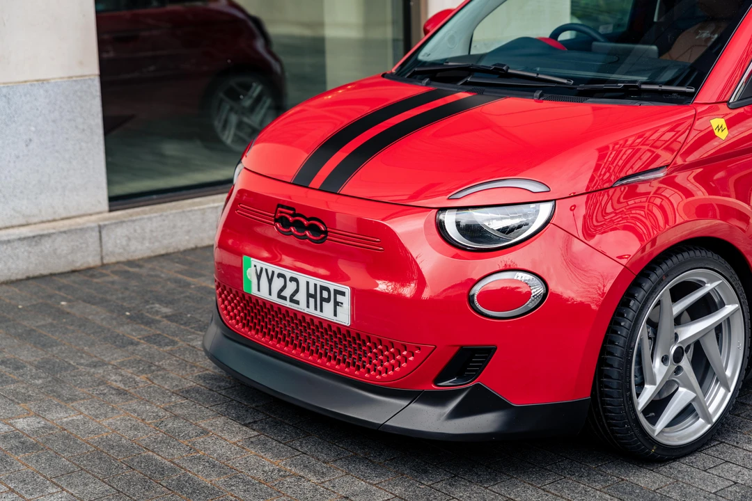 2022 Fiat 500e - Image 28 of 31