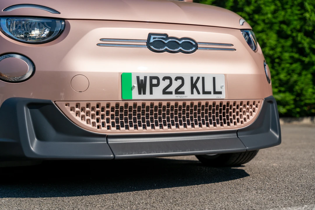 2022 Fiat 500e - Image 26 of 31