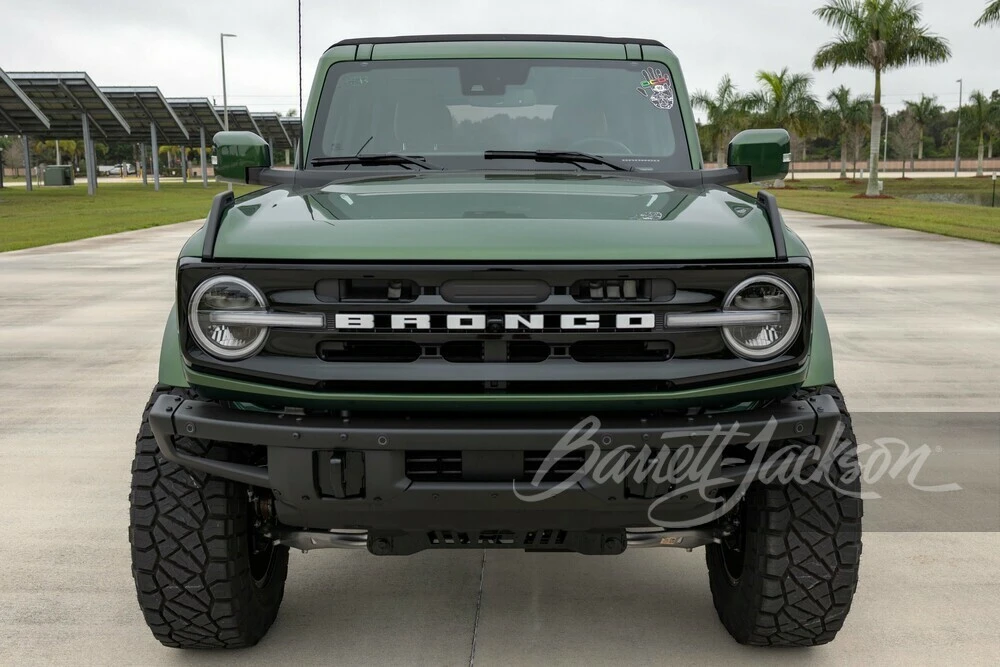 2022 Ford Bronco 6th Gen - Image 13 of 29