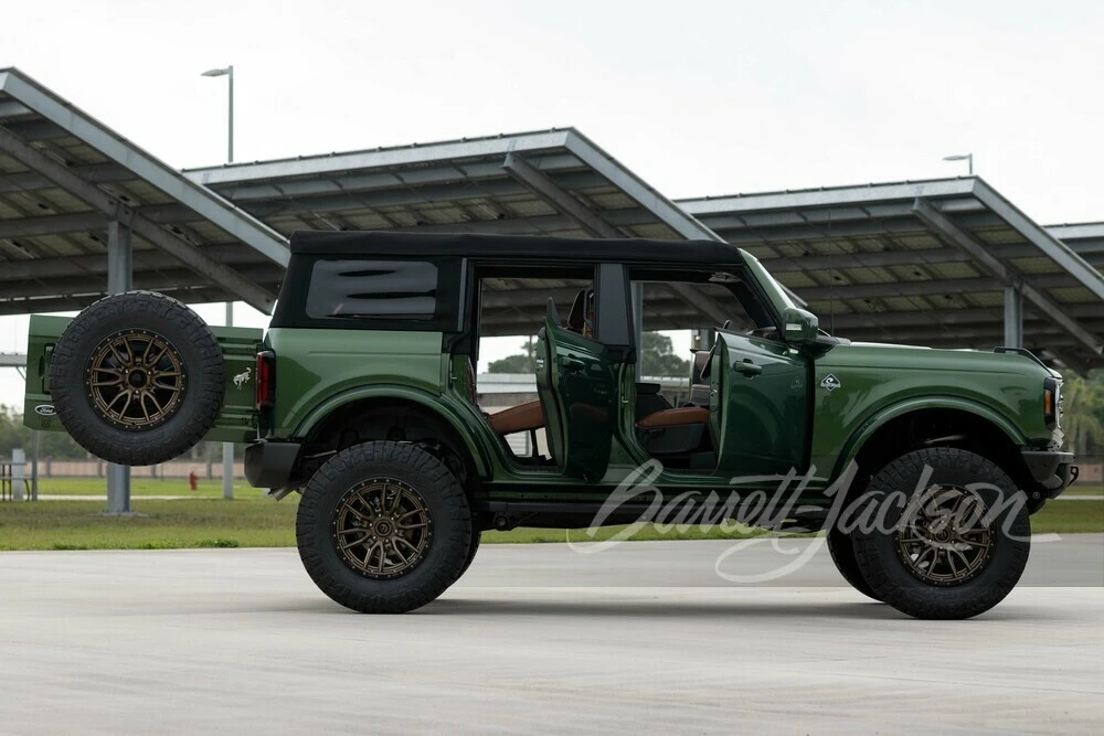 2022 Ford Bronco 6th Gen - Image 14 of 29