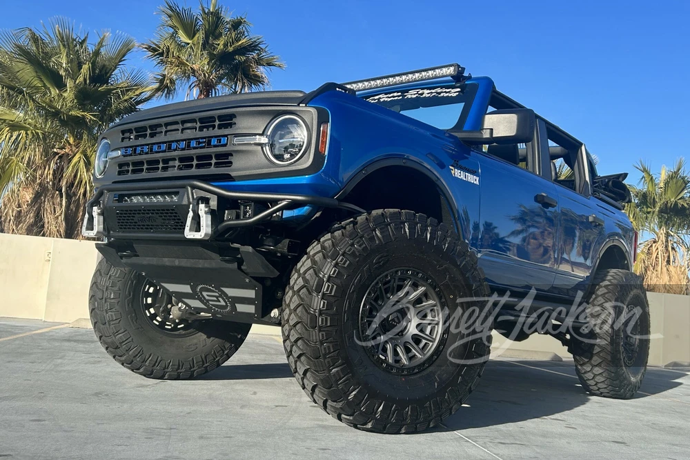 2022 Ford Bronco 6th Gen - Image 3 of 15