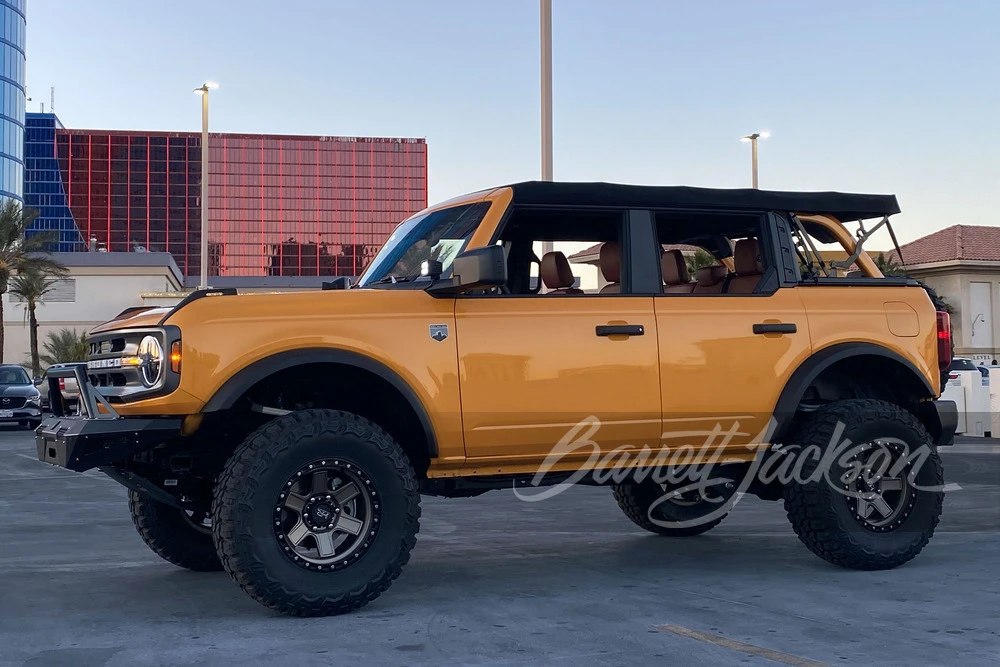 2022 Ford Bronco 6th Gen - Image 10 of 14