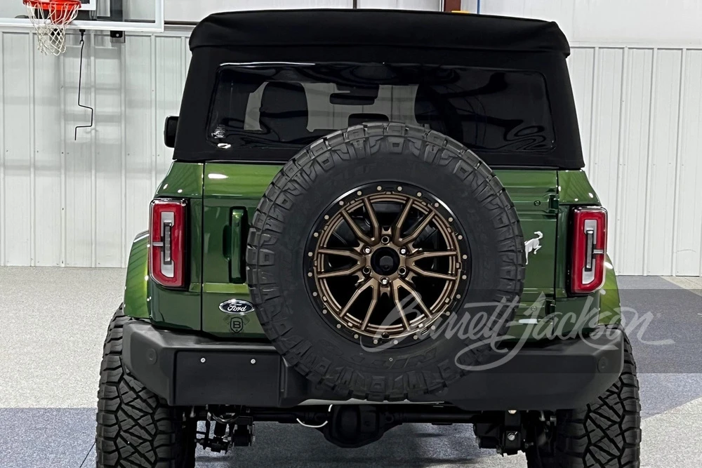 2022 Ford Bronco 6th Gen - Image 10 of 11
