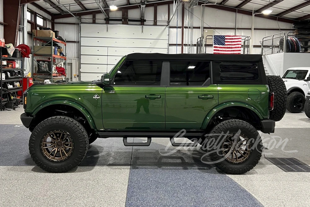 2022 Ford Bronco 6th Gen - Image 5 of 11