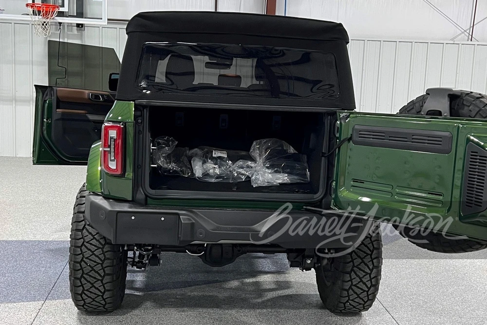 2022 Ford Bronco 6th Gen - Image 9 of 11