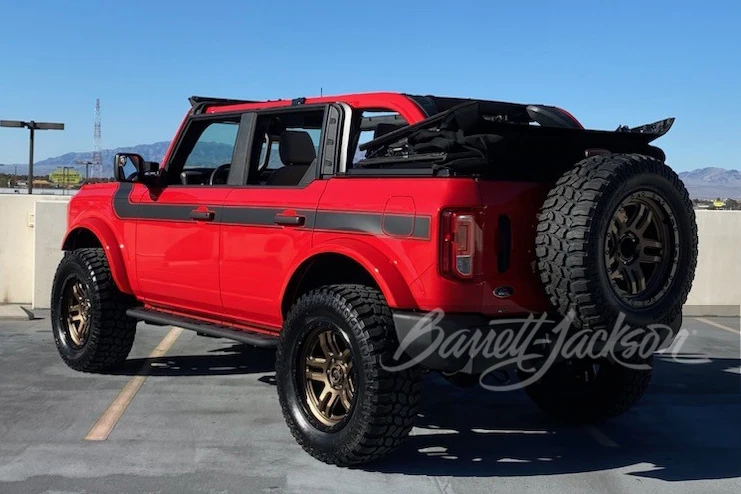 2022 Ford Bronco 6th Gen - Image 14 of 15