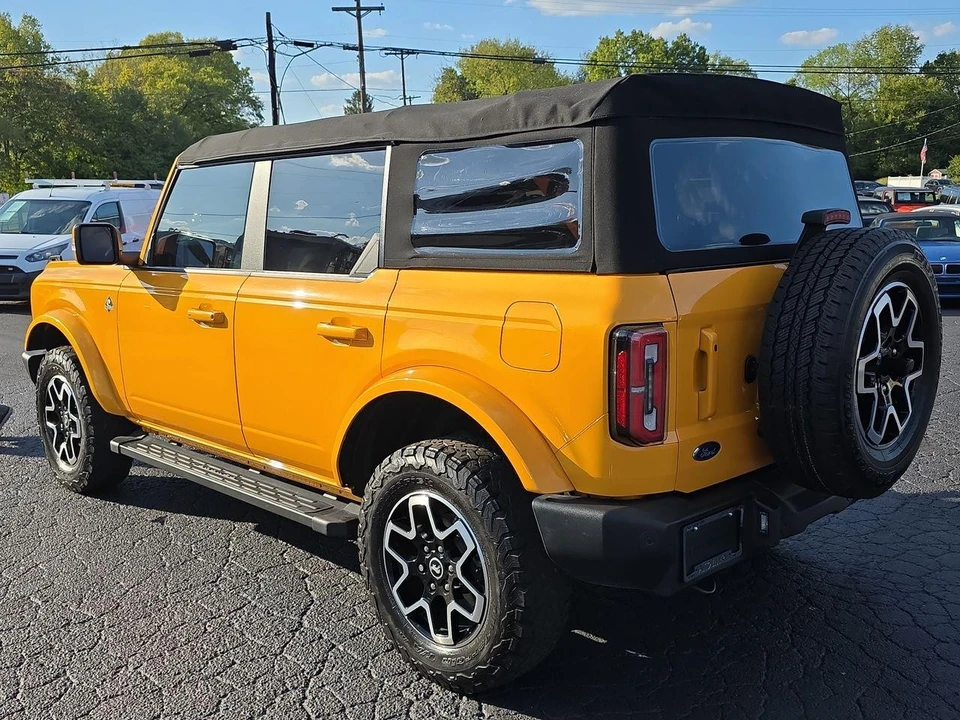 2022 Ford Bronco 6th Gen - Image 20 of 21