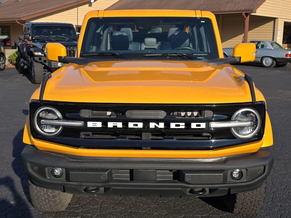 2022 Ford Bronco 6th Gen - Image 12 of 12