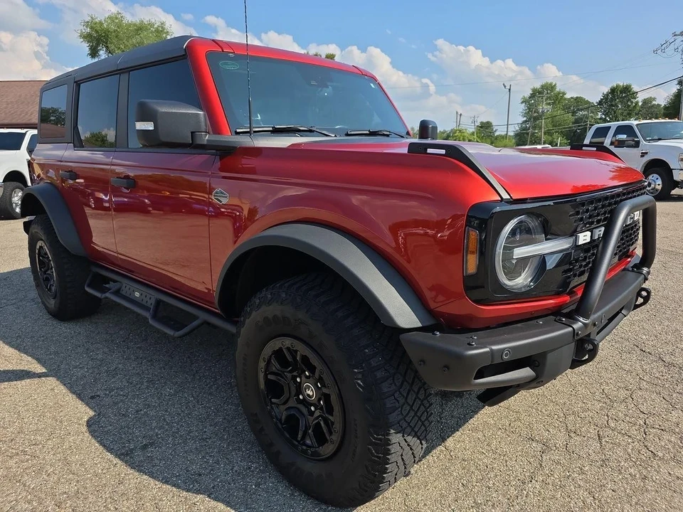 2022 Ford Bronco 6th Gen - Image 18 of 21