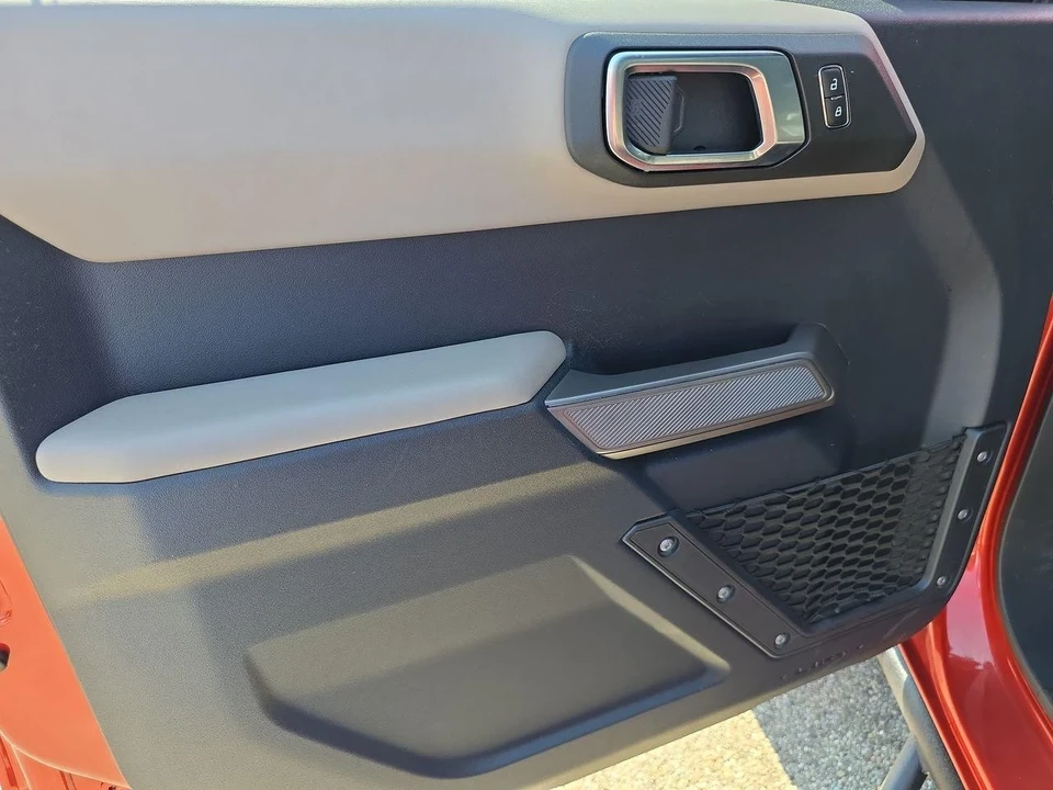 2022 Ford Bronco 6th Gen - Image 5 of 21