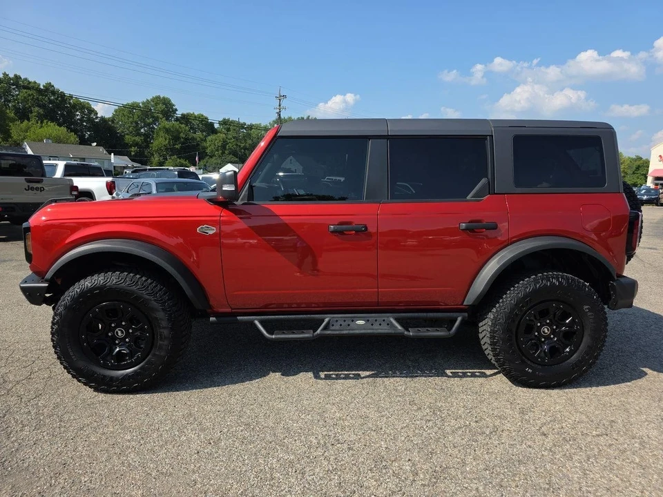 2022 Ford Bronco 6th Gen - Image 19 of 21