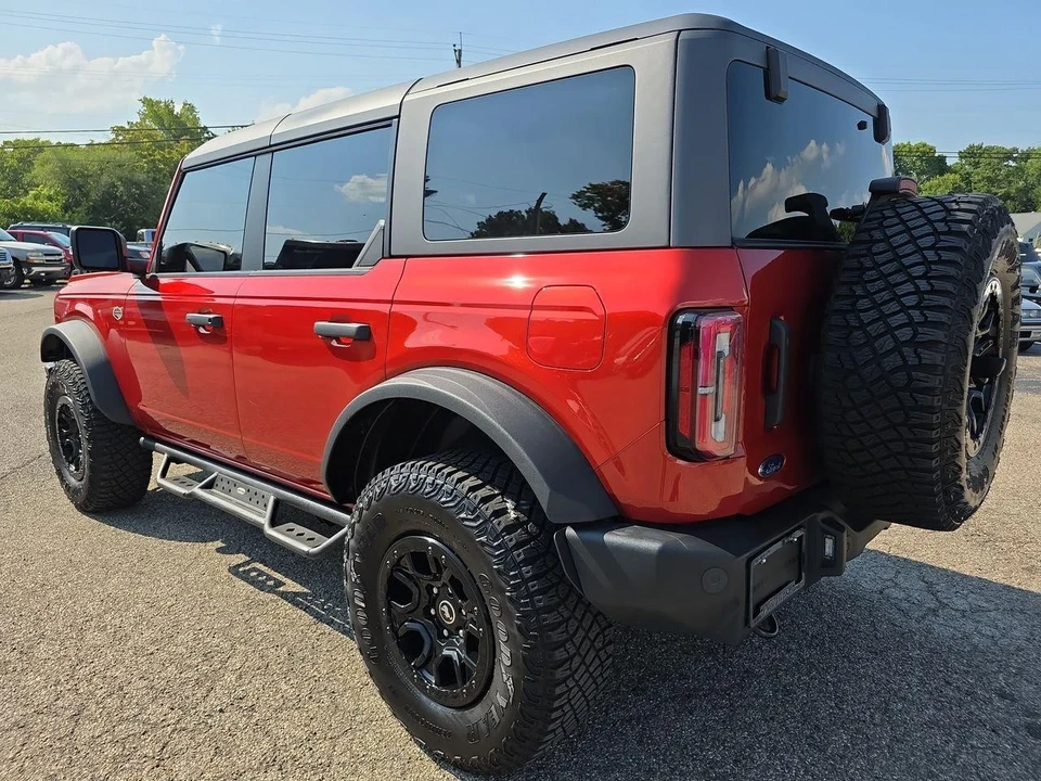 2022 Ford Bronco 6th Gen - Image 20 of 21
