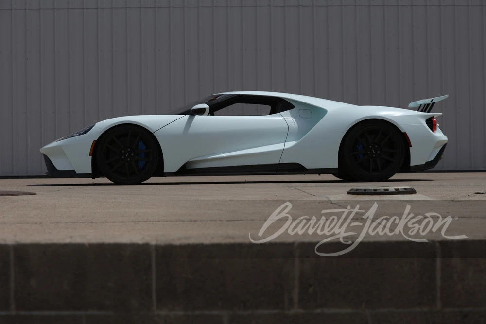 2022 Ford GT 2nd Gen - Image 24 of 31