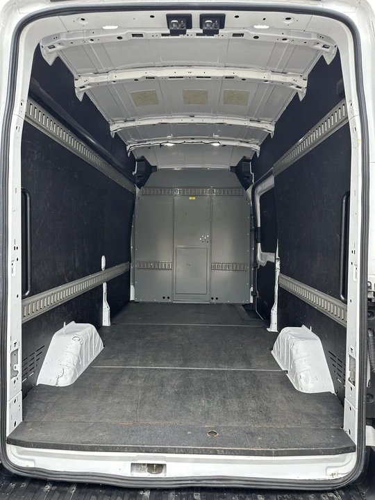 2022 Ford Transit - Image 11 of 17