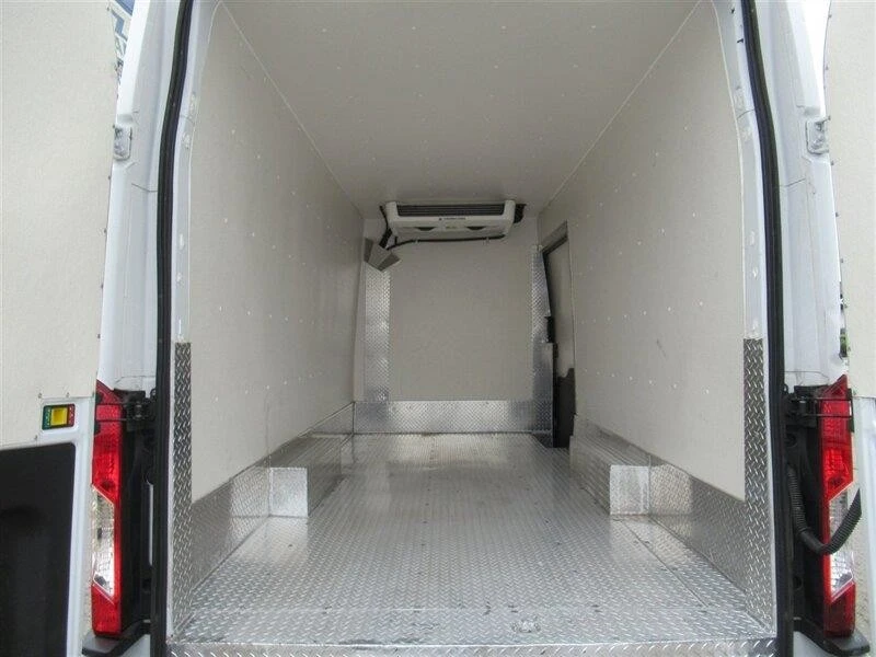 2022 Ford Transit - Image 16 of 31